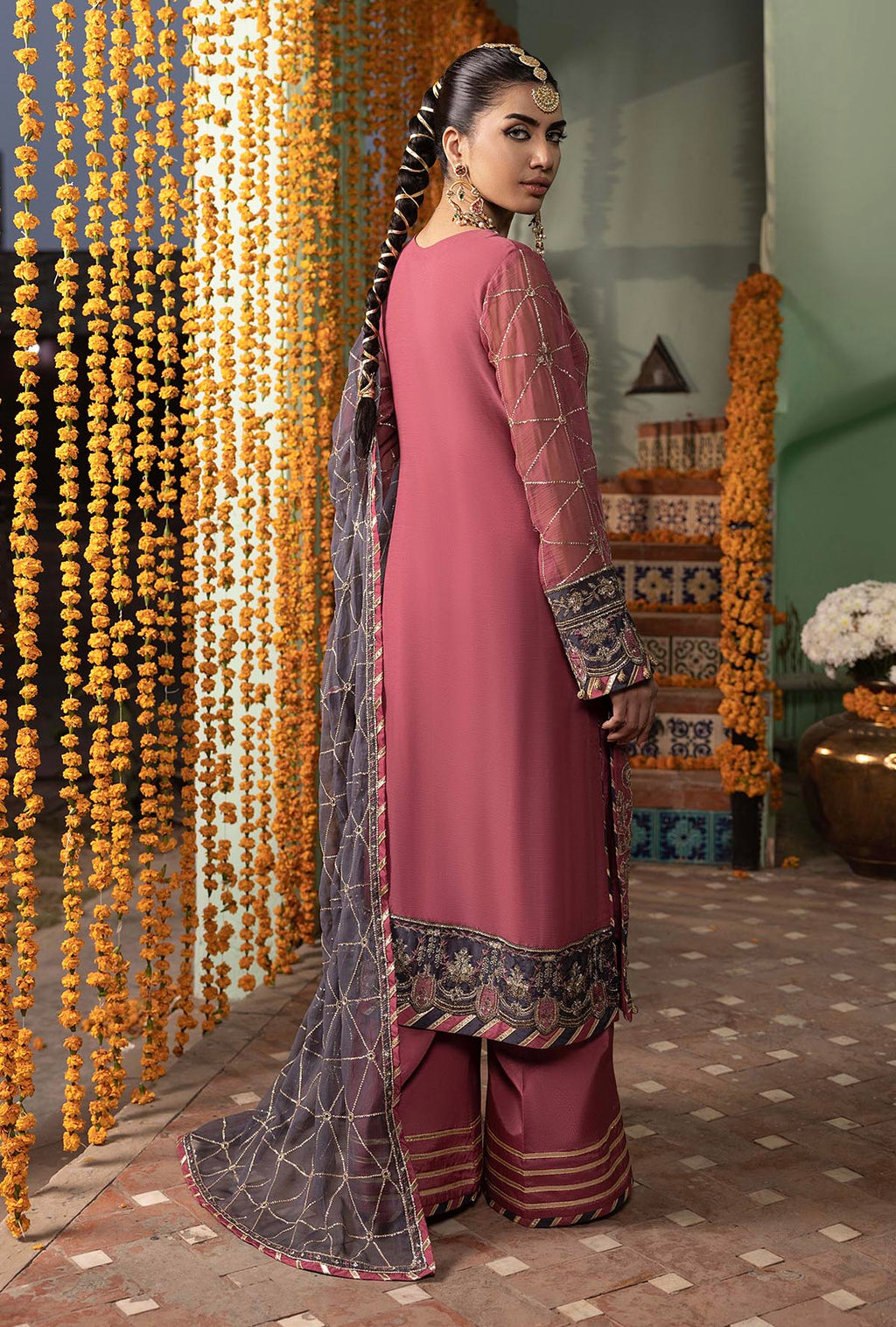 Rang-e-Mehfil by Adnan's Libas - Design 2