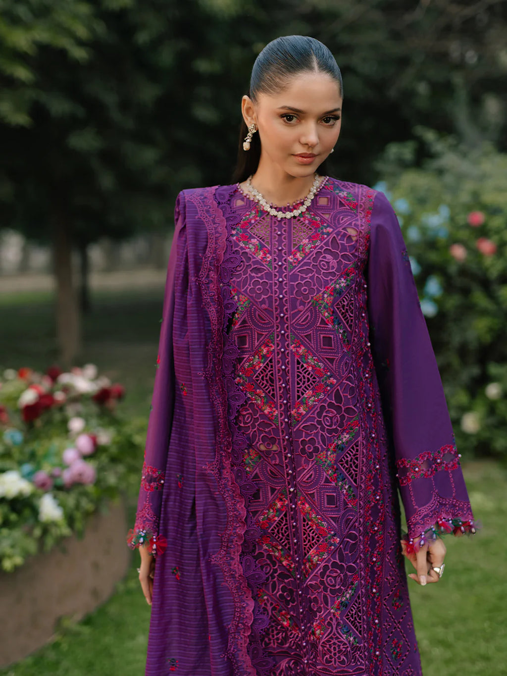 Freesia by Binilyas - Diva