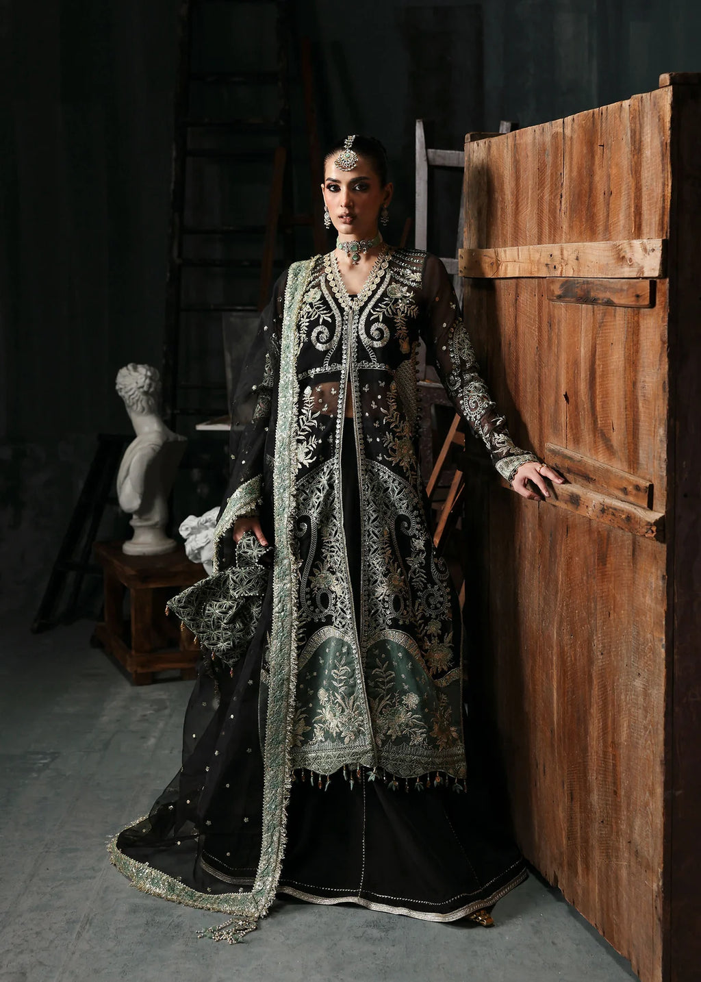 Tara Wedding Festive by Sardinia Lumen