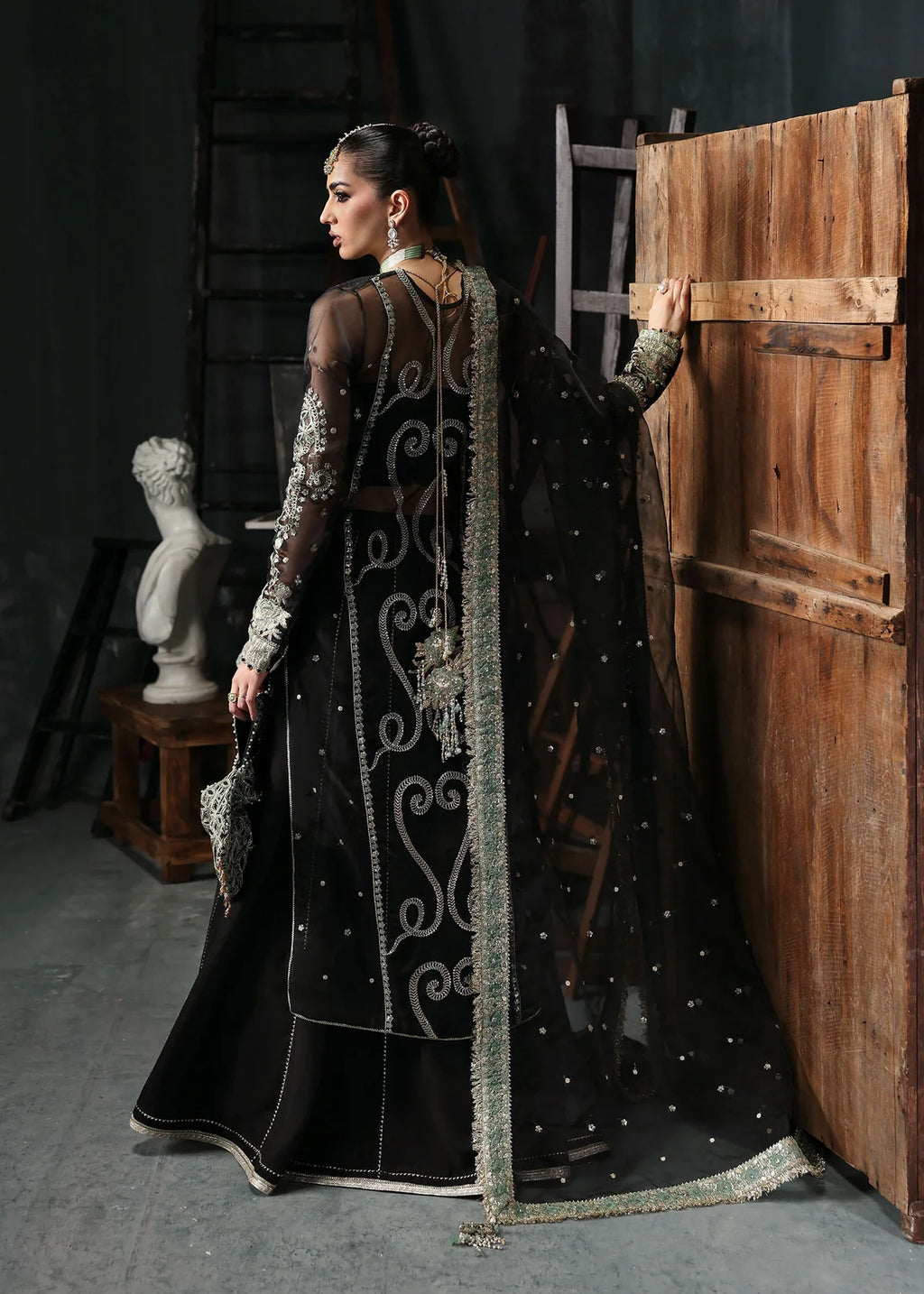 Tara Wedding Festive by Sardinia Lumen