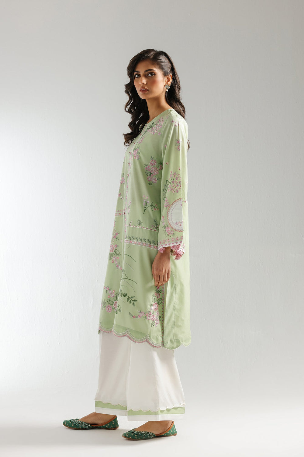 ETHNC inspired Embroidered Suit 02