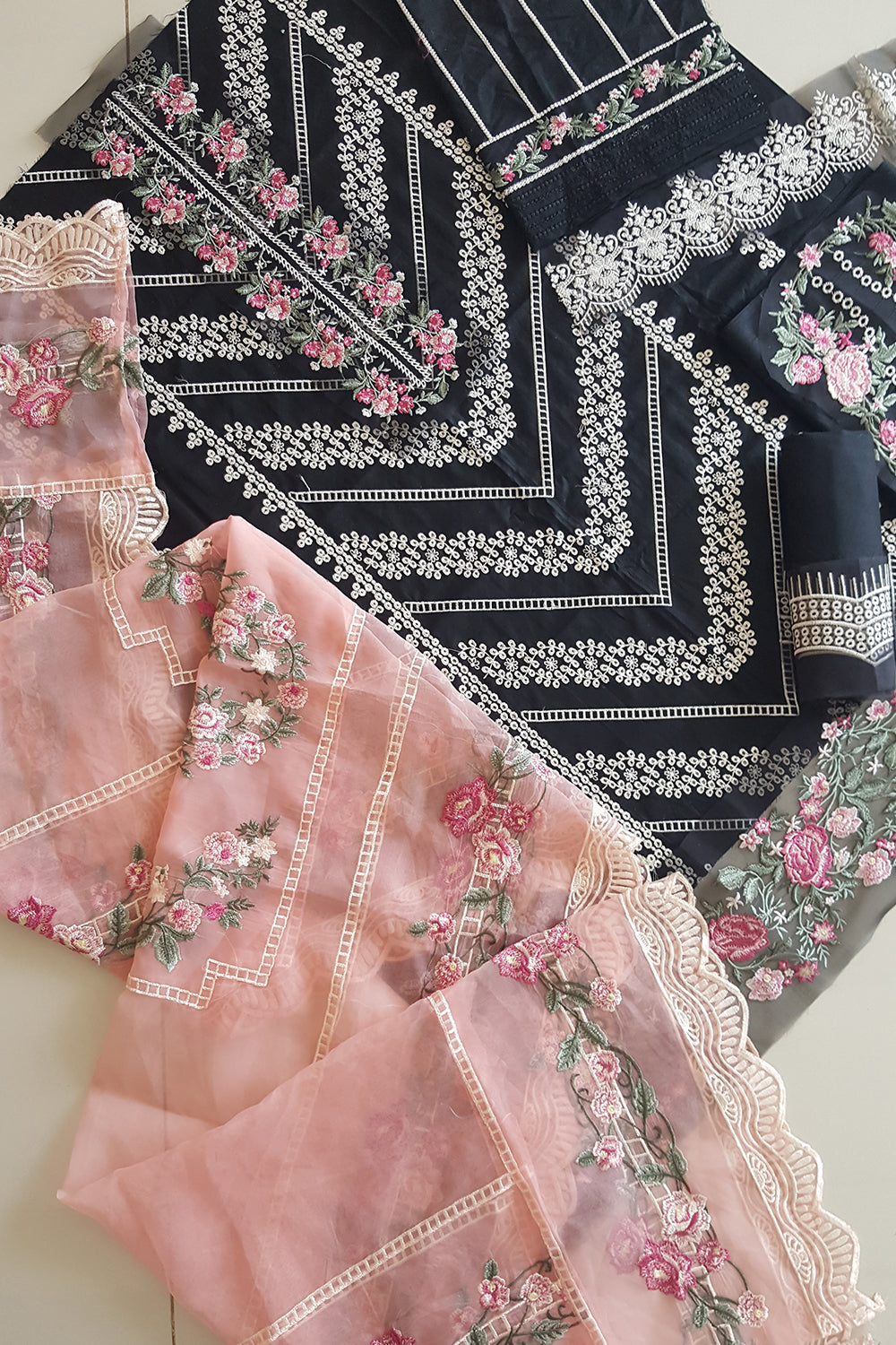 Crimson Luxury Lawn by Saira Shakira Pleated Perfection - Midnight - TC-60