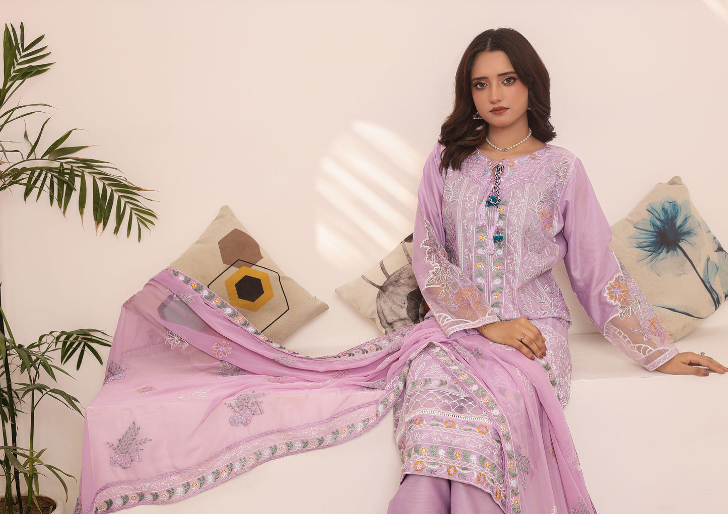 Bella by Umer Aayan - 04