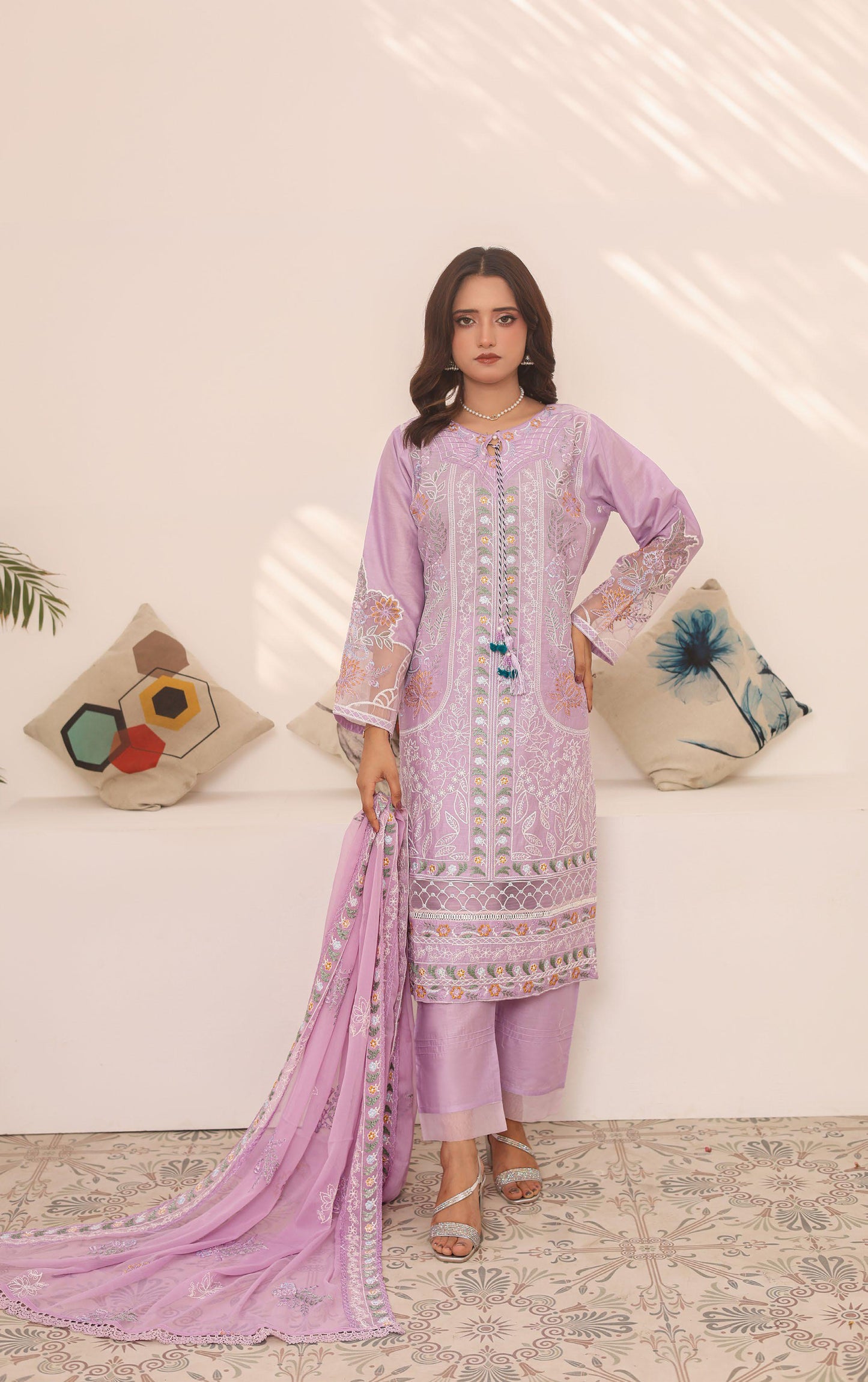 Bella by Umer Aayan - 04