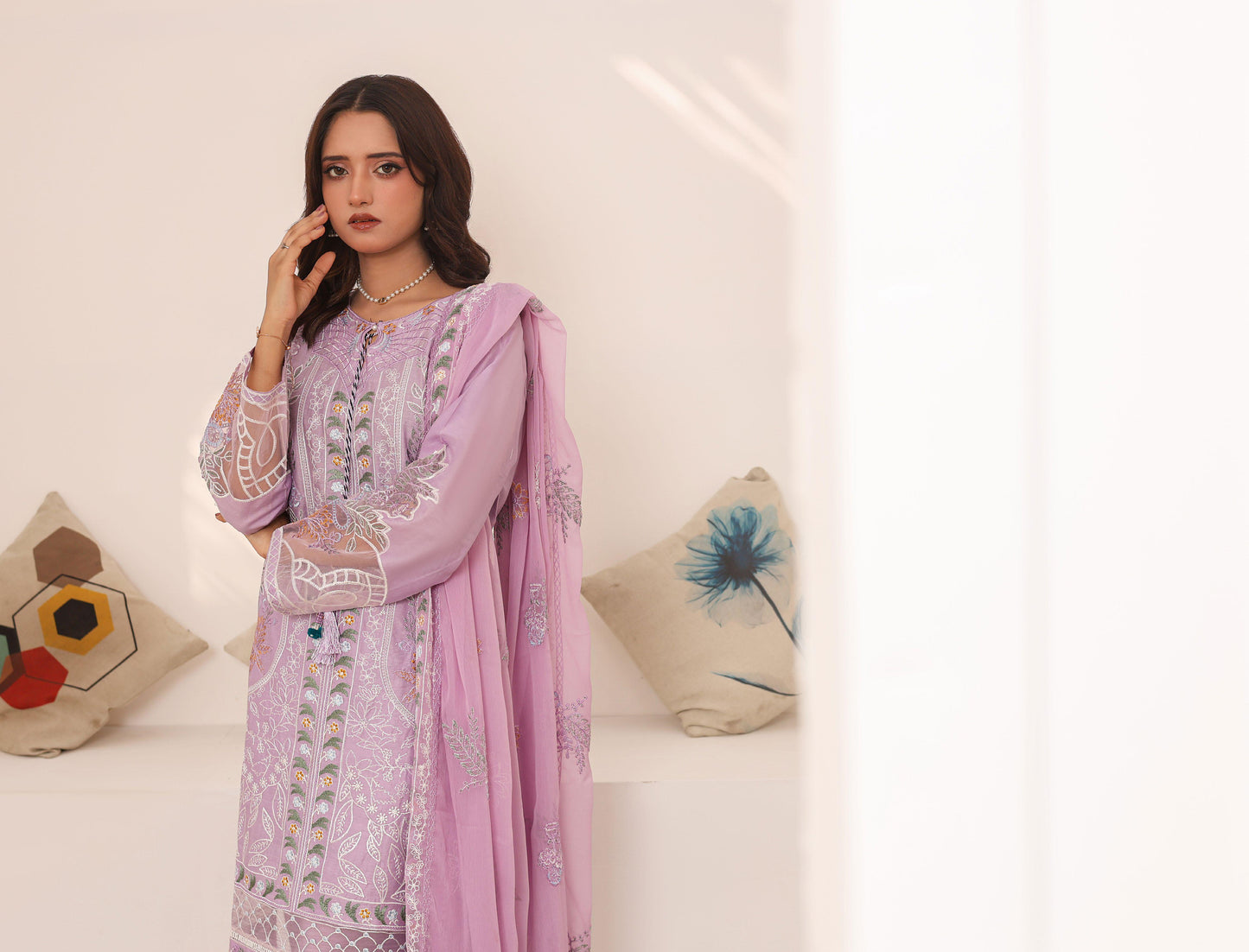 Bella by Umer Aayan - 04