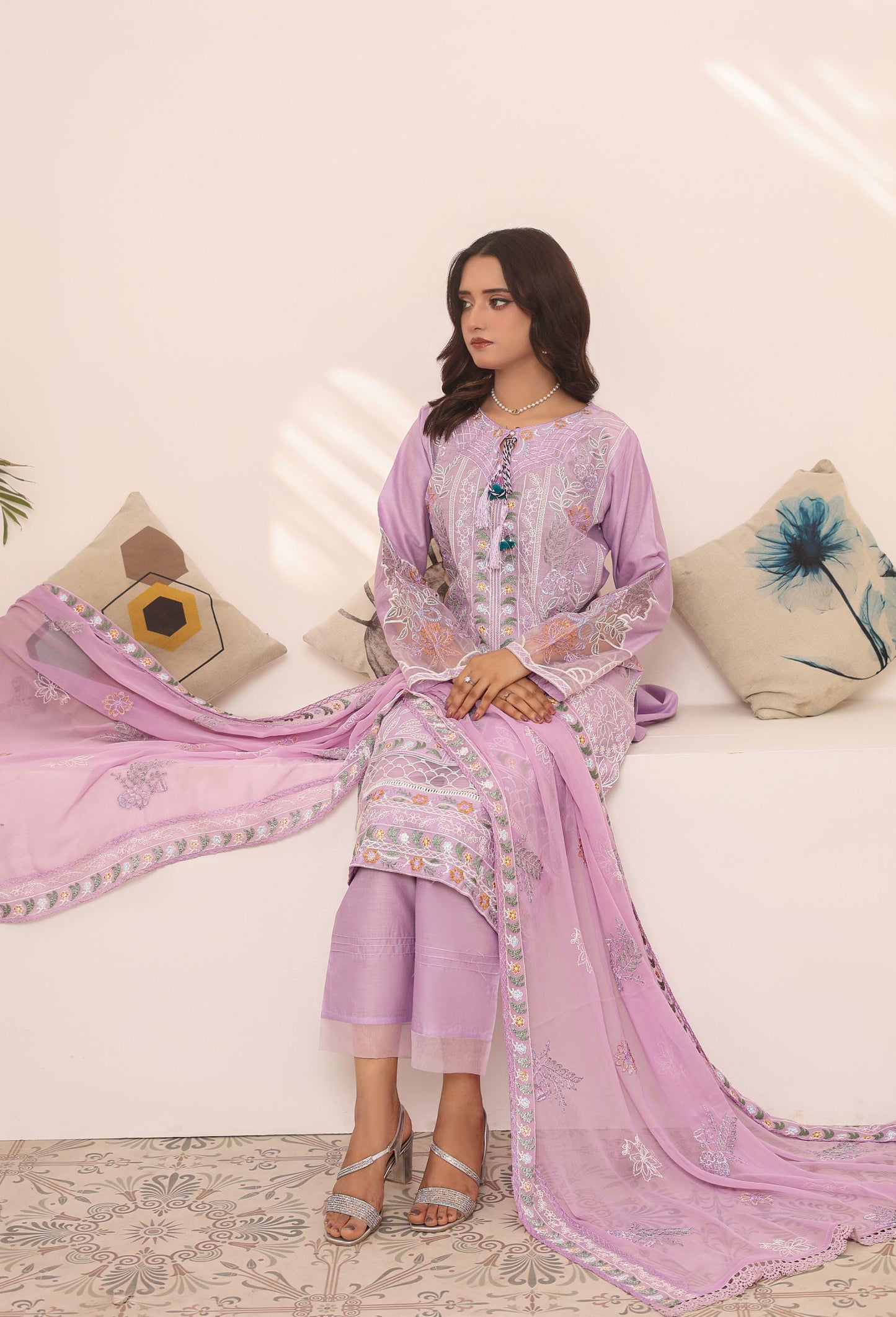 Bella by Umer Aayan - 04