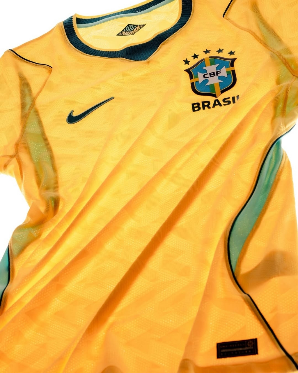 Brazil Home Jersey (Thai Player Edition)