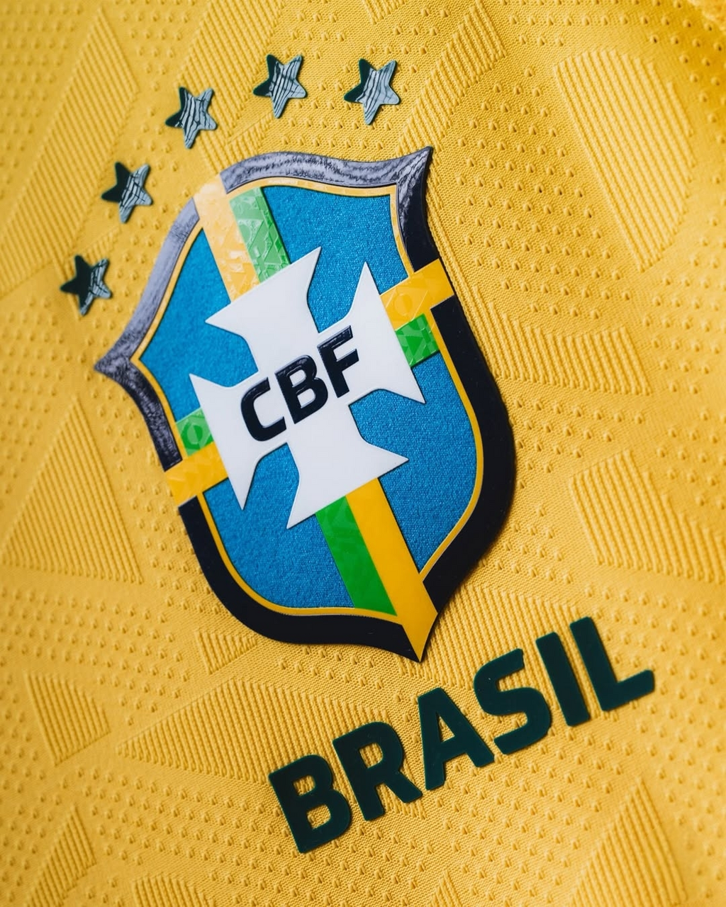 Brazil Home Jersey (Thai Player Edition)